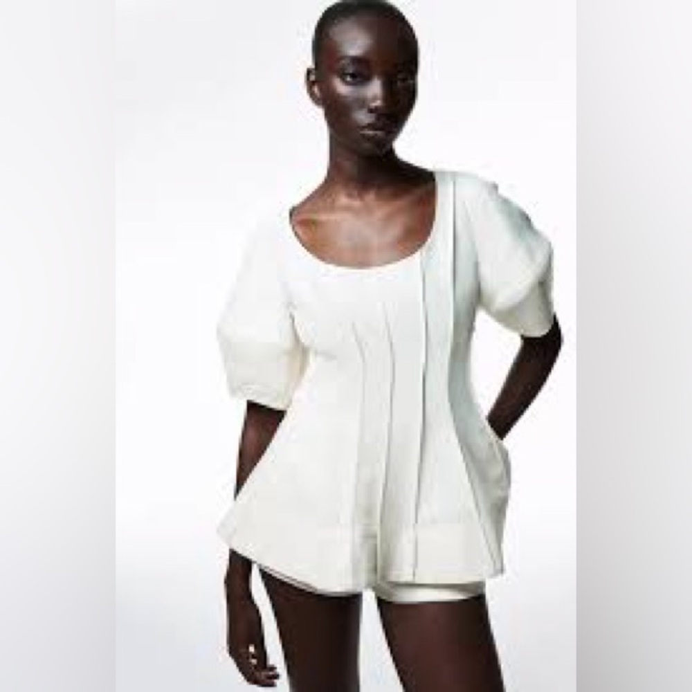 Nwt h&m flared balloon sleeves blouse